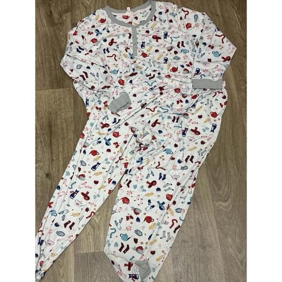 Secret Treasures Other - Secret Treasures 2 Pc Holiday Pajama Set 2XL 18-20 Ultra Soft